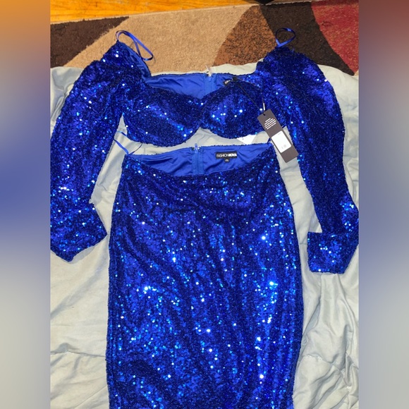 Ladies super cute sequin two piece set size L $45 - Picture 2 of 4